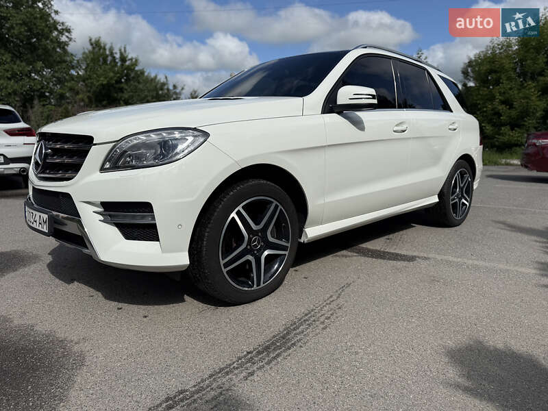 Позашляховик / Кросовер Mercedes-Benz M-Class 2012 в Ніжині