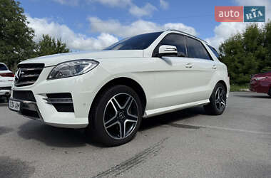 Позашляховик / Кросовер Mercedes-Benz M-Class 2012 в 