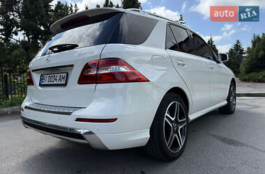 Позашляховик / Кросовер Mercedes-Benz M-Class 2012 в 