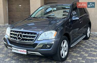 Внедорожник / Кроссовер Mercedes-Benz M-Class 2010 в 