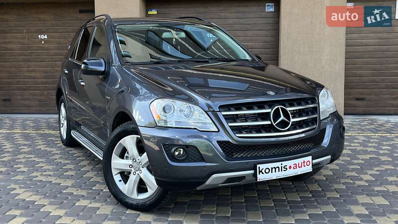 Внедорожник / Кроссовер Mercedes-Benz M-Class 2010 в 