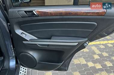 Внедорожник / Кроссовер Mercedes-Benz M-Class 2010 в 