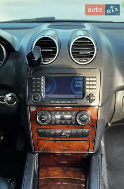 Внедорожник / Кроссовер Mercedes-Benz M-Class 2005 в 