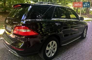 Внедорожник / Кроссовер Mercedes-Benz M-Class 2012 в 