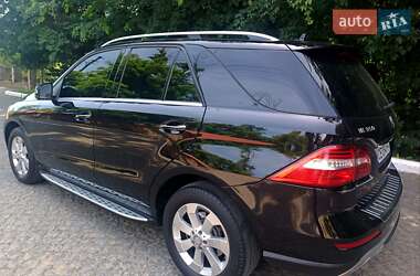 Внедорожник / Кроссовер Mercedes-Benz M-Class 2012 в 