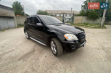 Внедорожник / Кроссовер Mercedes-Benz M-Class 2009 в 