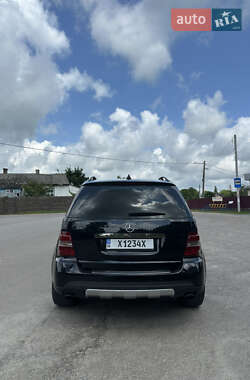 Внедорожник / Кроссовер Mercedes-Benz M-Class 2005 в 
