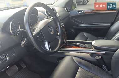 Позашляховик / Кросовер Mercedes-Benz M-Class 2006 в 