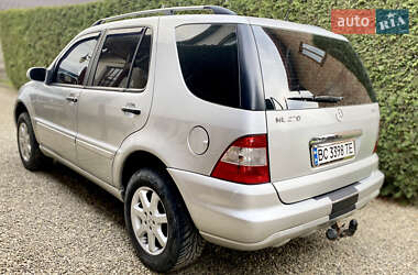 Позашляховик / Кросовер Mercedes-Benz M-Class 2004 в 