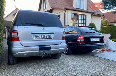 Позашляховик / Кросовер Mercedes-Benz M-Class 2004 в 