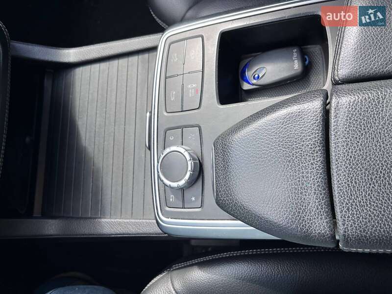 Внедорожник / Кроссовер Mercedes-Benz M-Class 2013 в Кропивницком