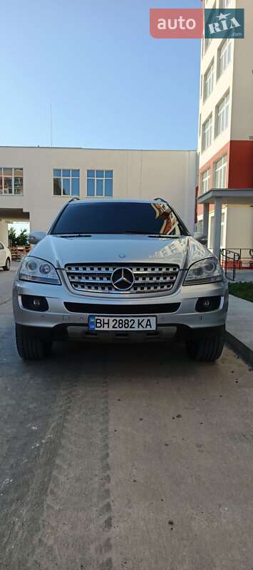 Внедорожник / Кроссовер Mercedes-Benz M-Class 2008 в 