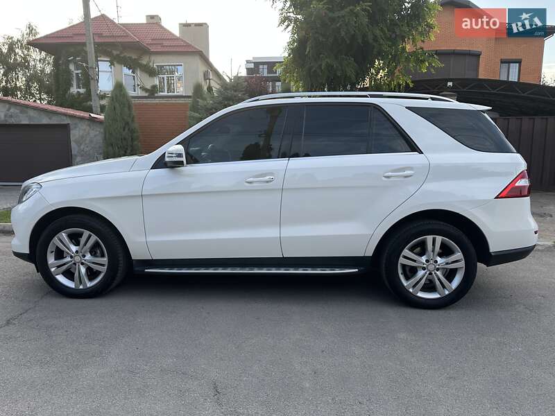 Позашляховик / Кросовер Mercedes-Benz M-Class 2013 в Дніпрі