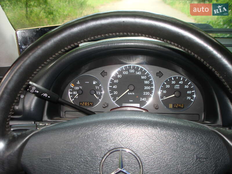 Внедорожник / Кроссовер Mercedes-Benz M-Class 2004 в Светловодске