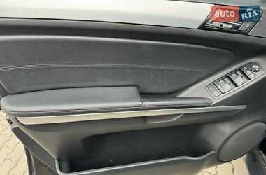 Позашляховик / Кросовер Mercedes-Benz M-Class 2009 в 
