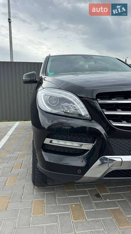 Внедорожник / Кроссовер Mercedes-Benz M-Class 2015 в Гайсине