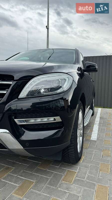 Внедорожник / Кроссовер Mercedes-Benz M-Class 2015 в Гайсине