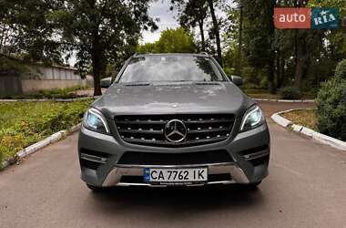 Внедорожник / Кроссовер Mercedes-Benz M-Class 2015 в 