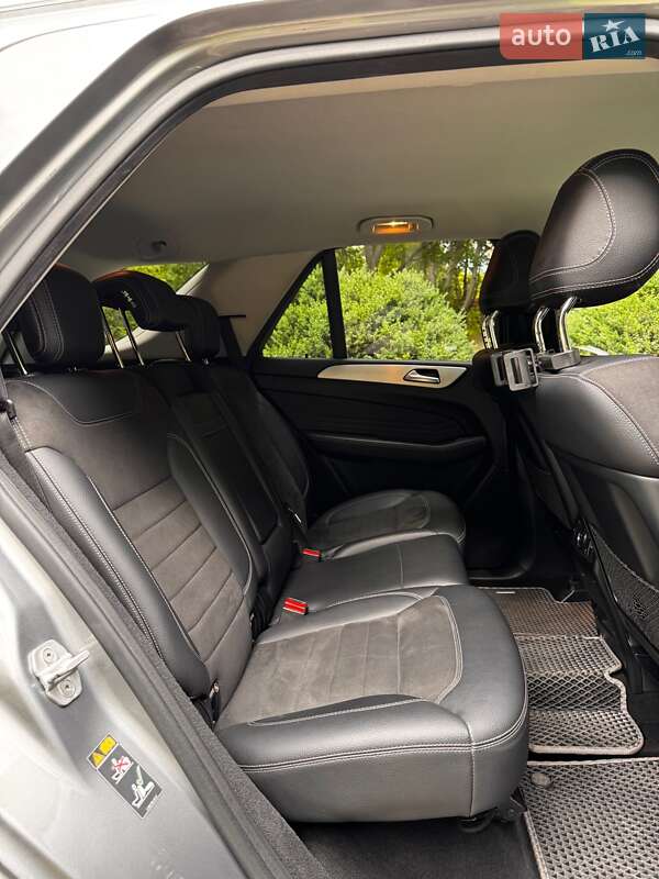 Внедорожник / Кроссовер Mercedes-Benz M-Class 2015 в Джулинке