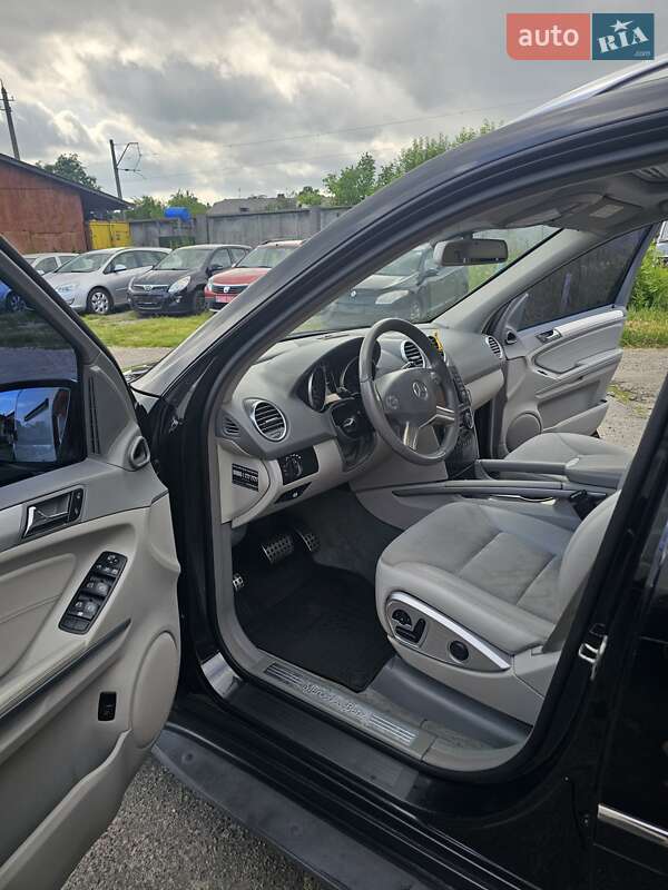 Внедорожник / Кроссовер Mercedes-Benz M-Class 2009 в Фастове