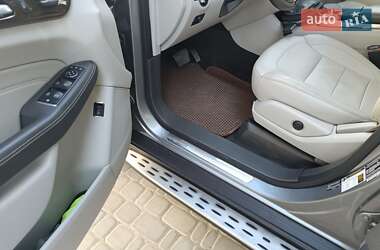 Внедорожник / Кроссовер Mercedes-Benz M-Class 2015 в 
