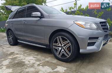 Внедорожник / Кроссовер Mercedes-Benz M-Class 2015 в 