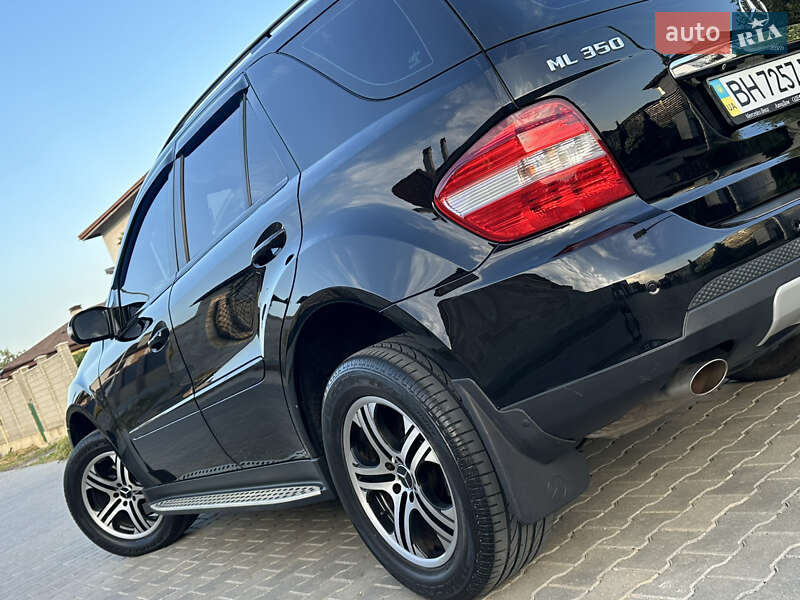 Внедорожник / Кроссовер Mercedes-Benz M-Class 2007 в Одессе