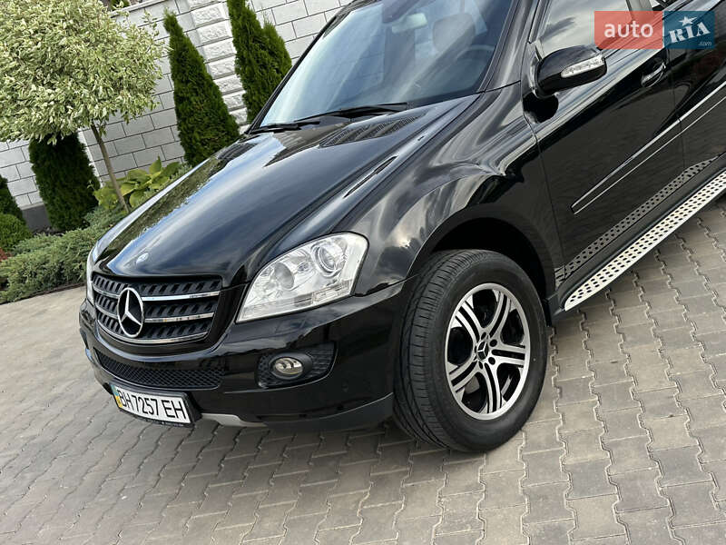 Внедорожник / Кроссовер Mercedes-Benz M-Class 2007 в Одессе