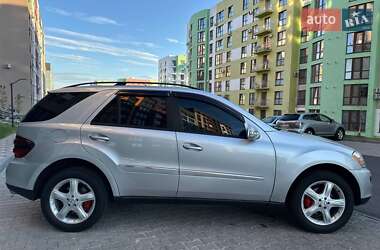 Внедорожник / Кроссовер Mercedes-Benz M-Class 2006 в 