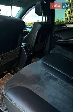 Внедорожник / Кроссовер Mercedes-Benz M-Class 2006 в 