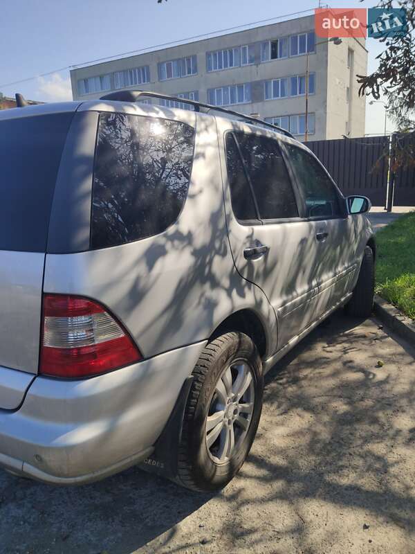 Внедорожник / Кроссовер Mercedes-Benz M-Class 2002 в Ужгороде