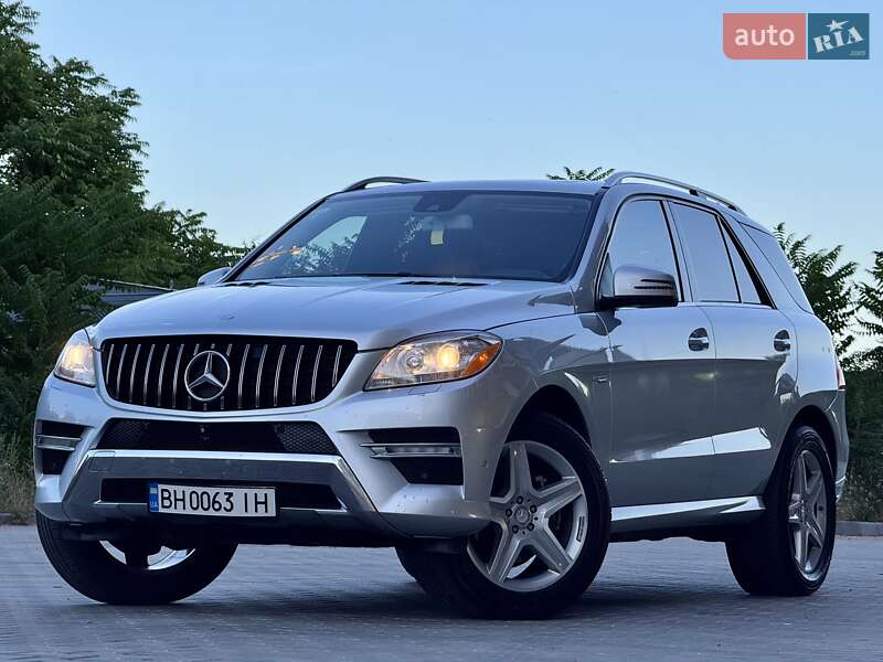 Позашляховик / Кросовер Mercedes-Benz M-Class 2015 в Одесі