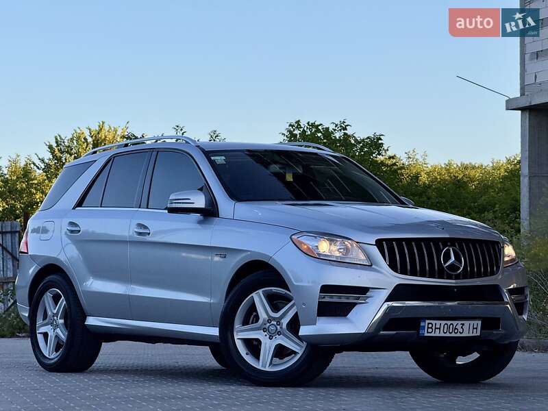 Позашляховик / Кросовер Mercedes-Benz M-Class 2015 в Одесі