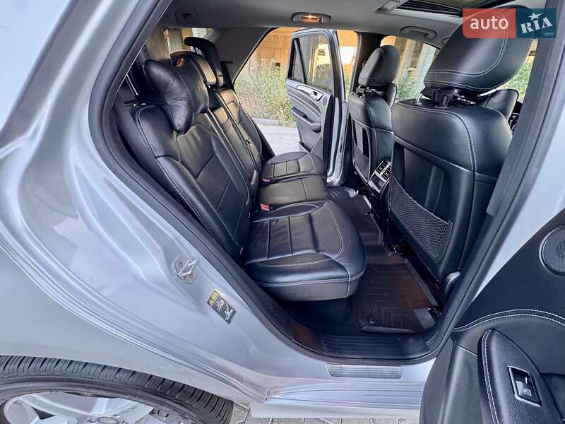 Позашляховик / Кросовер Mercedes-Benz M-Class 2015 в Одесі