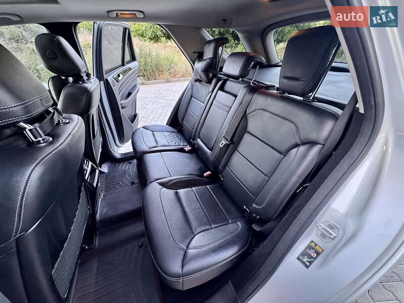 Позашляховик / Кросовер Mercedes-Benz M-Class 2015 в Одесі