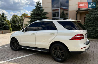 Внедорожник / Кроссовер Mercedes-Benz M-Class 2012 в 