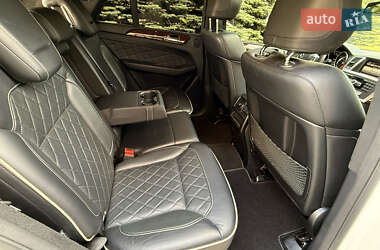Внедорожник / Кроссовер Mercedes-Benz M-Class 2012 в 