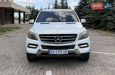 Внедорожник / Кроссовер Mercedes-Benz M-Class 2012 в 