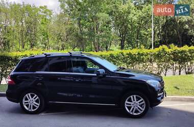 Позашляховик / Кросовер Mercedes-Benz M-Class 2015 в Одесі