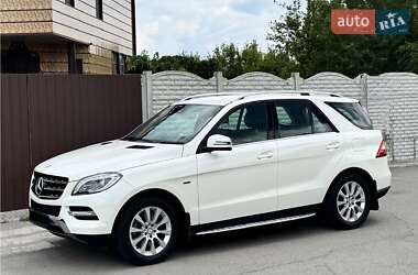 Внедорожник / Кроссовер Mercedes-Benz M-Class 2014 в 