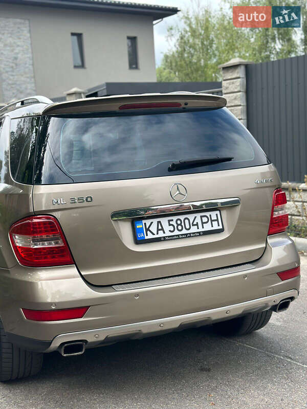Позашляховик / Кросовер Mercedes-Benz M-Class 2009 в Києві