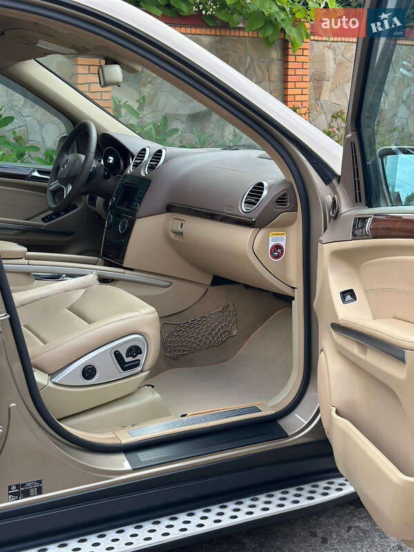 Позашляховик / Кросовер Mercedes-Benz M-Class 2009 в Києві