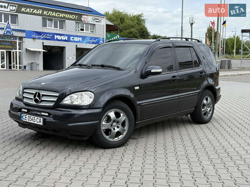 Внедорожник / Кроссовер Mercedes-Benz M-Class 2000 в 