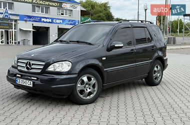 Внедорожник / Кроссовер Mercedes-Benz M-Class 2000 в 