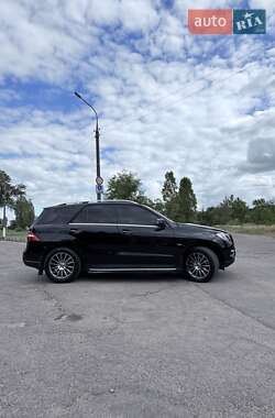 Внедорожник / Кроссовер Mercedes-Benz M-Class 2012 в 