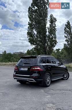 Внедорожник / Кроссовер Mercedes-Benz M-Class 2012 в 