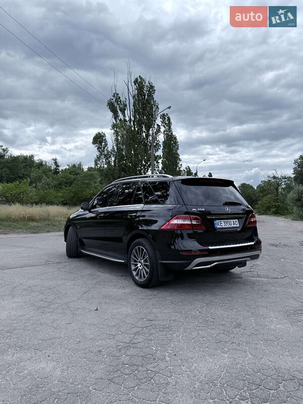 Внедорожник / Кроссовер Mercedes-Benz M-Class 2012 в Каменском