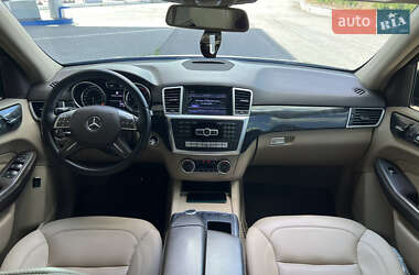 Внедорожник / Кроссовер Mercedes-Benz M-Class 2012 в 