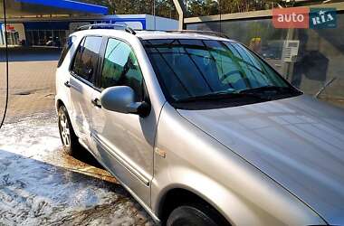 Внедорожник / Кроссовер Mercedes-Benz M-Class 2001 в Киеве