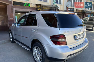 Позашляховик / Кросовер Mercedes-Benz M-Class 2008 в 
